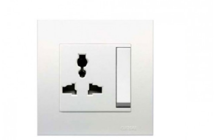 Schneider Universal Single Socket 13A